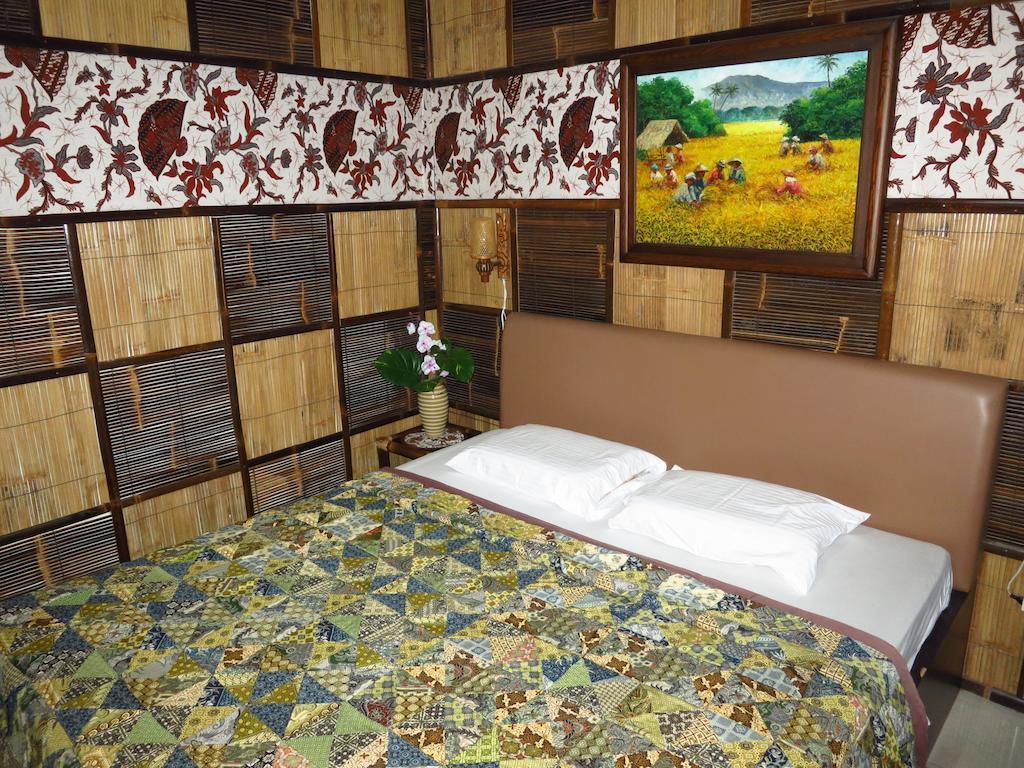 Enny'S Guest House Malang Oda fotoğraf