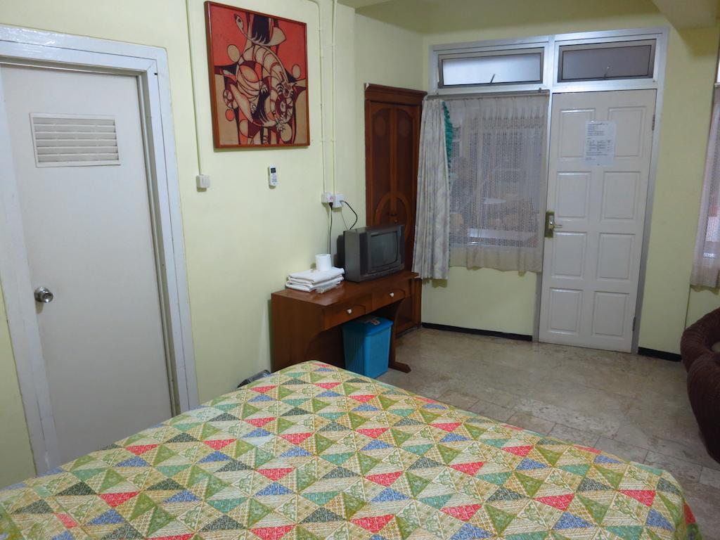 Enny'S Guest House Malang Oda fotoğraf