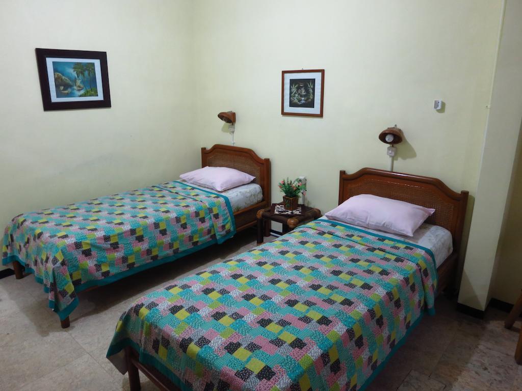 Enny'S Guest House Malang Oda fotoğraf