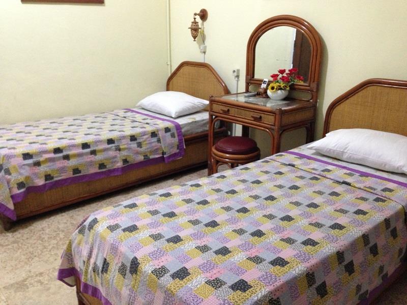 Enny'S Guest House Malang Dış mekan fotoğraf
