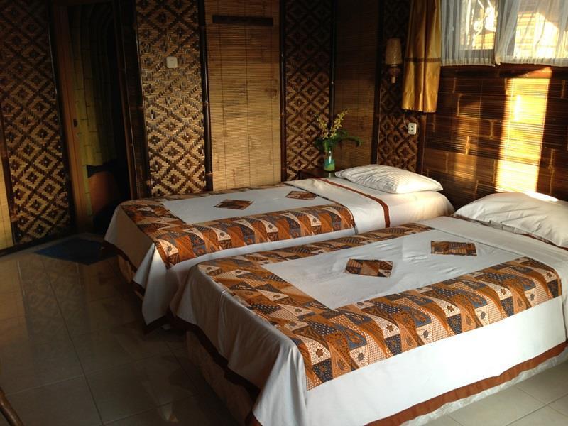 Enny'S Guest House Malang Dış mekan fotoğraf
