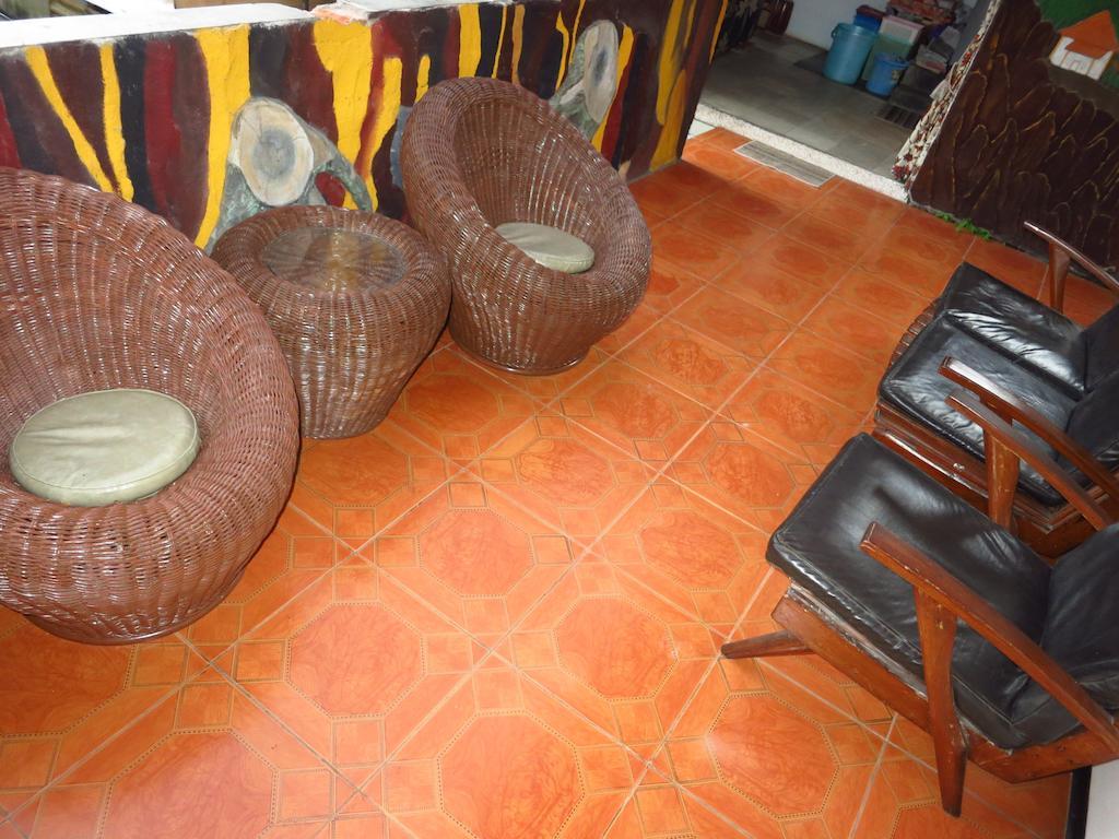 Enny'S Guest House Malang Dış mekan fotoğraf