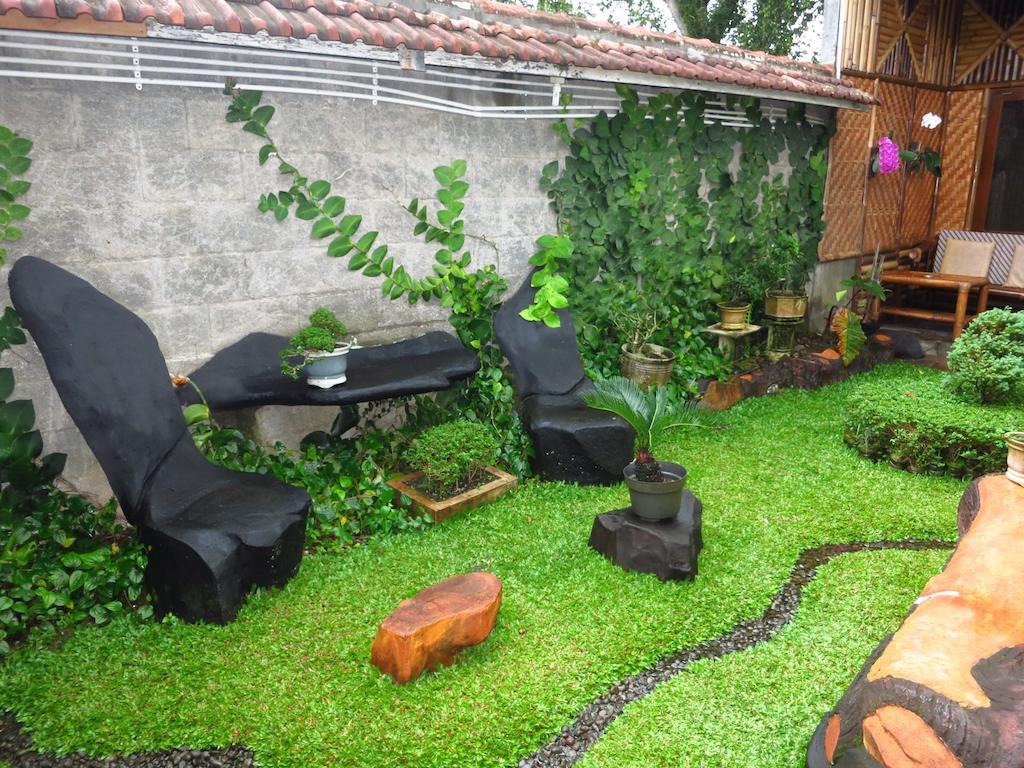 Enny'S Guest House Malang Dış mekan fotoğraf