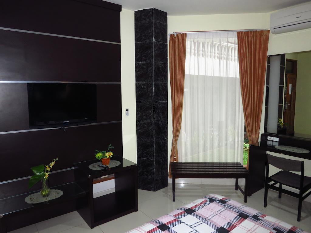 Enny'S Guest House Malang Dış mekan fotoğraf
