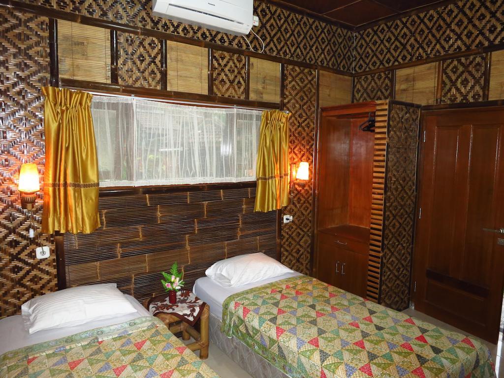 Enny'S Guest House Malang Dış mekan fotoğraf