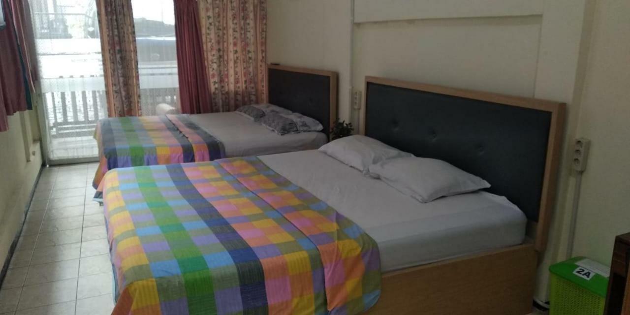 Enny'S Guest House Malang Dış mekan fotoğraf